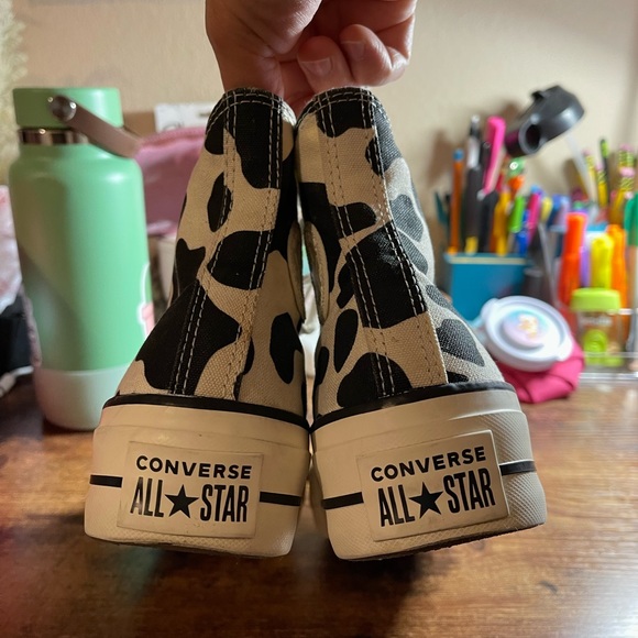 **SOLD** Converse platform - Picture 3 of 5